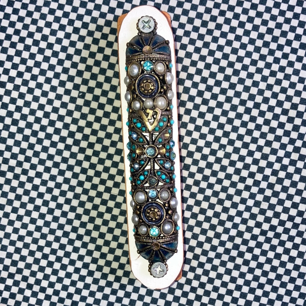 Mezuzah in Sky Blue Gold & Pearls - Picture 3 of 7